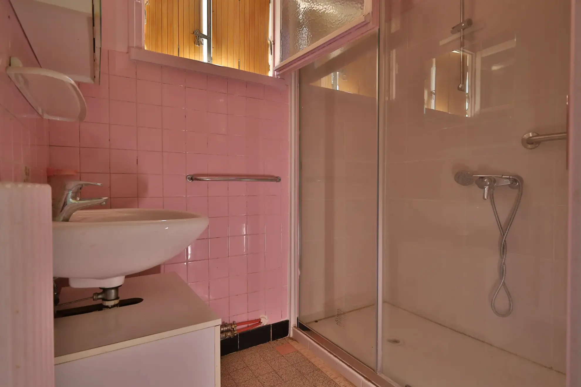 Maison à vendre de 133 m² à Beauvoir-de-marc avec jardin et travaux à prévoir 