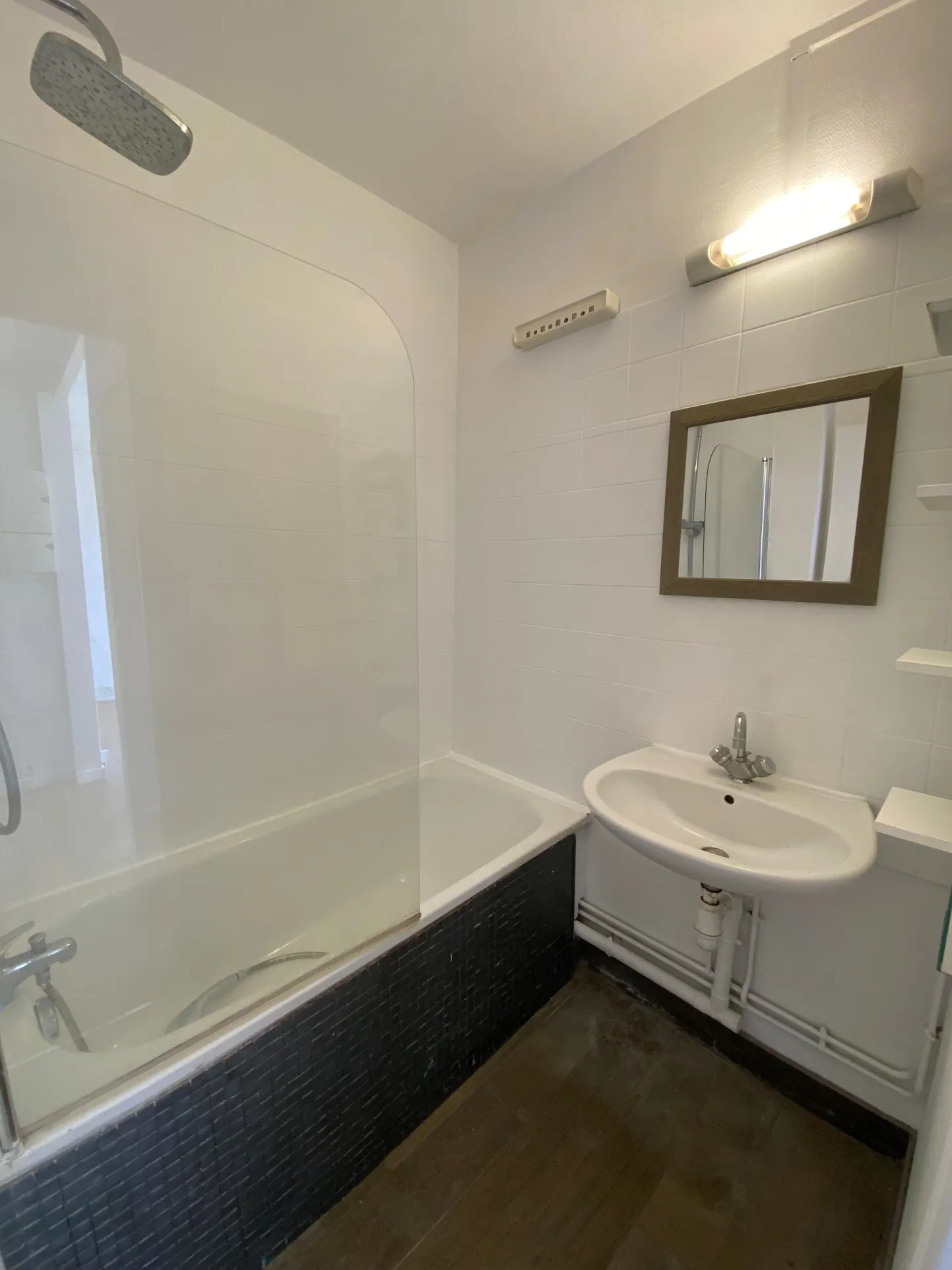 Appartement 3 pièces à Viry-Châtillon avec parking et cave 