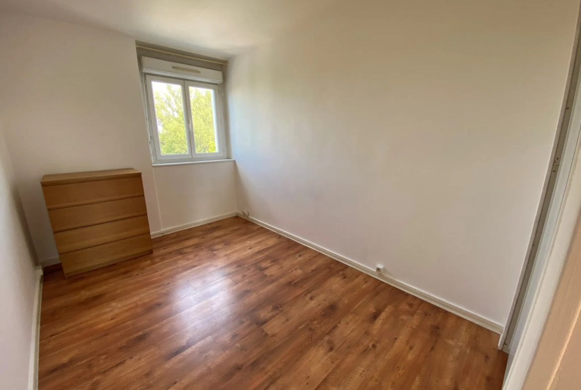 Appartement 3 pièces à Viry-Châtillon avec parking et cave 