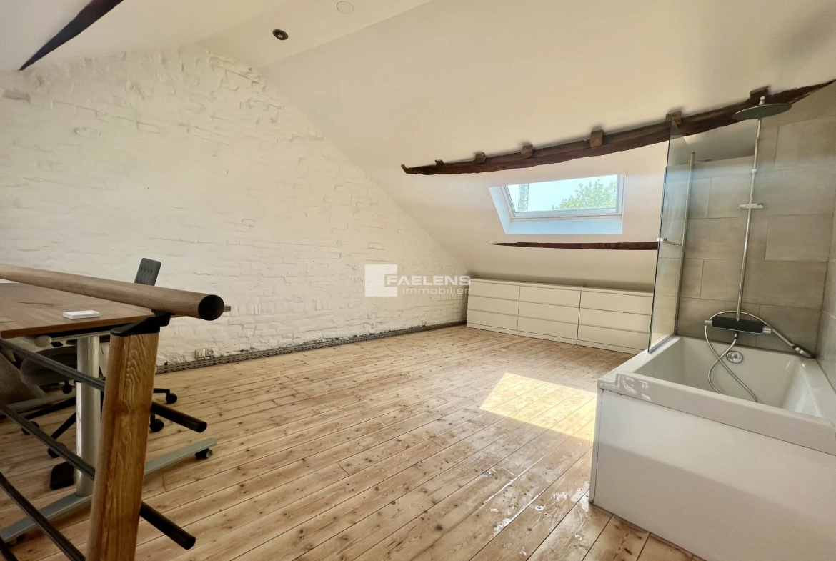 Appartement T2 duplex Saint-Michel à Lille - Faibles charges, proche commodités 