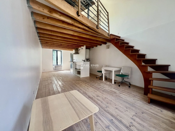 Appartement T2 duplex Saint-Michel à Lille - Faibles charges, proche commodités