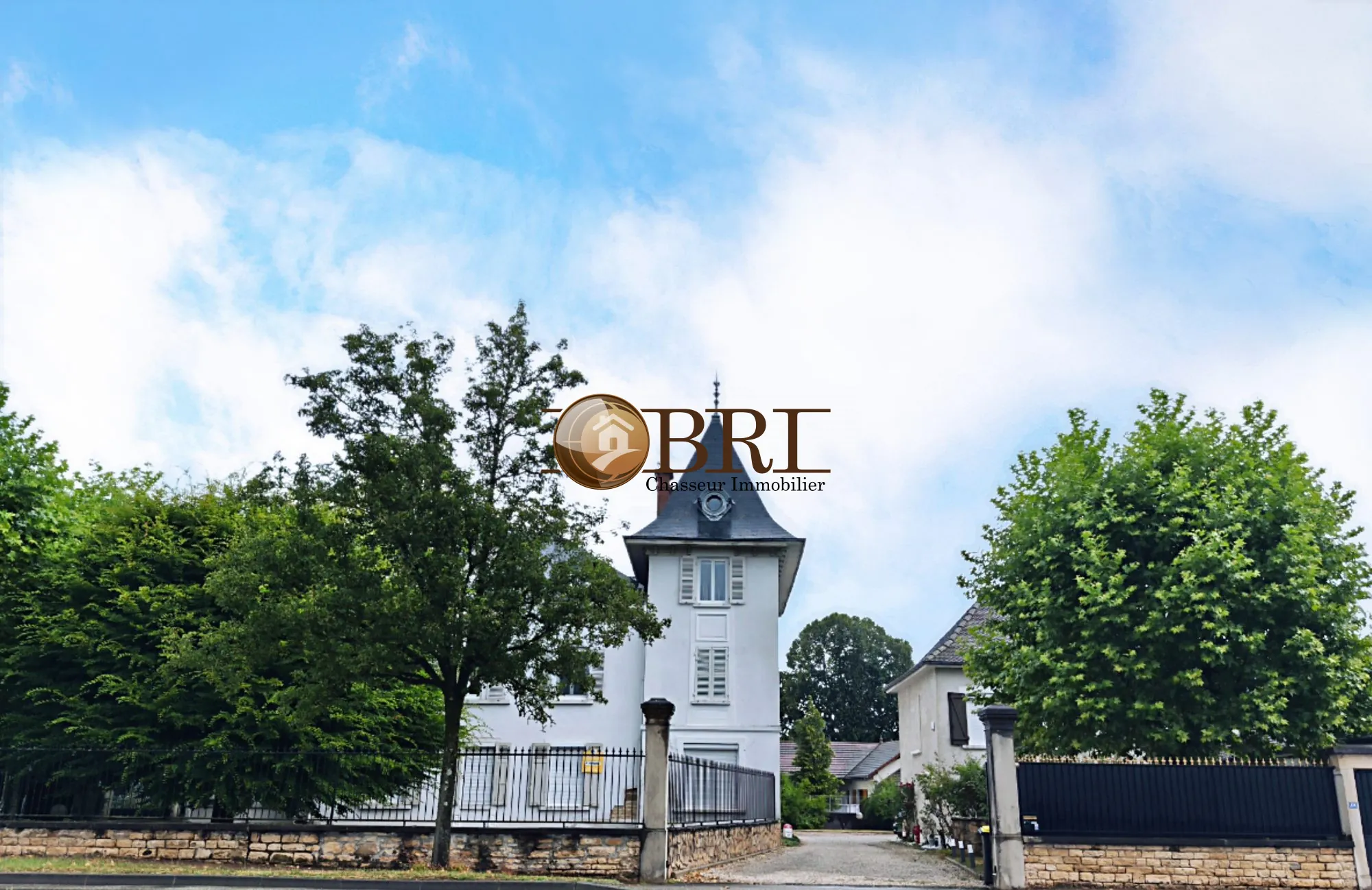 Appartement duplex T3 à Les Abrets en Dauphiné avec parking et cave 