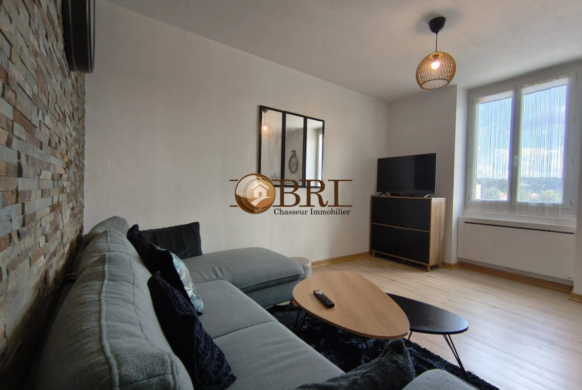 séjour Appartement duplex T3 à Les Abrets en Dauphiné avec parking et cave 
