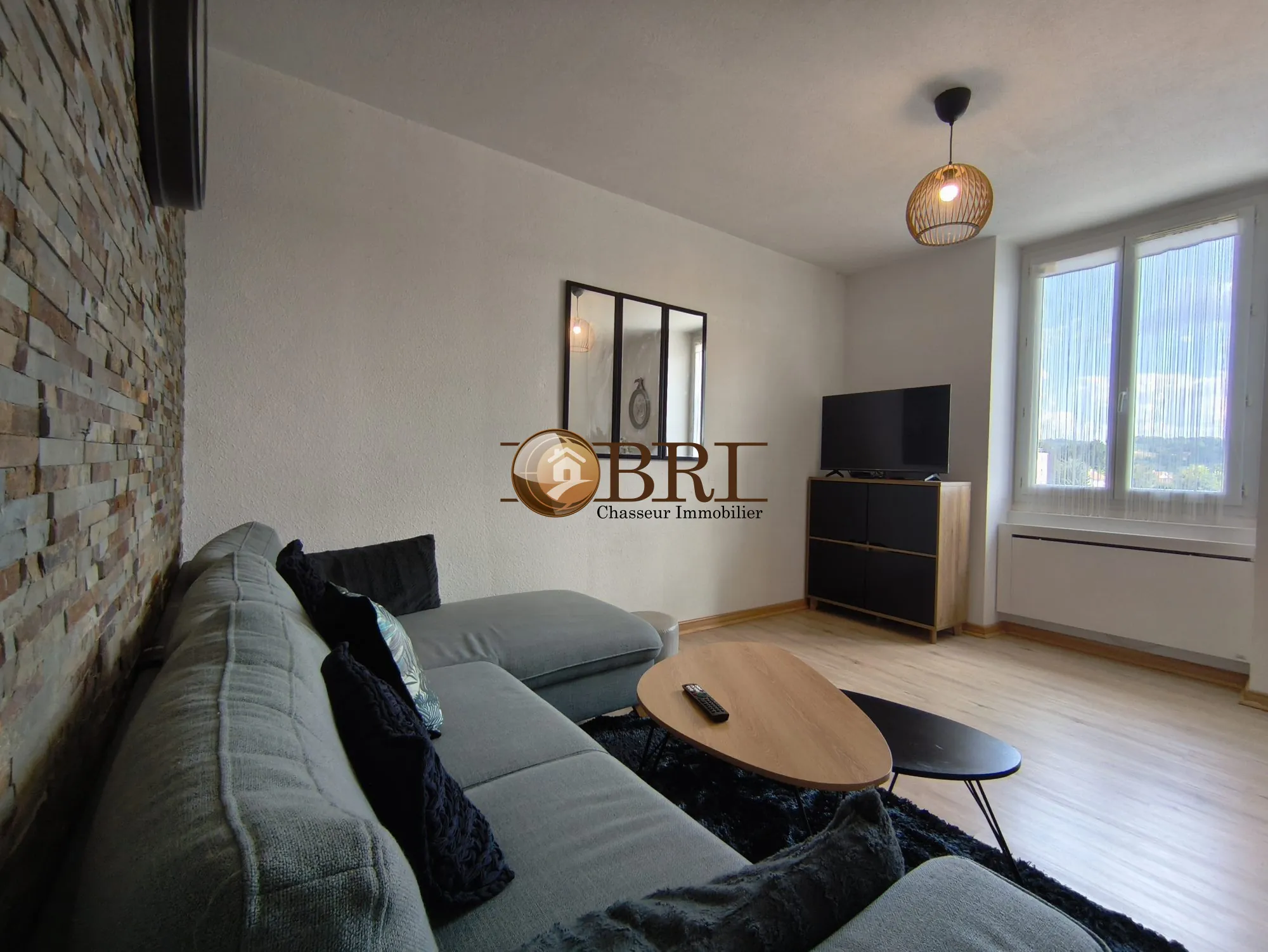 séjour Appartement duplex T3 à Les Abrets en Dauphiné avec parking et cave 