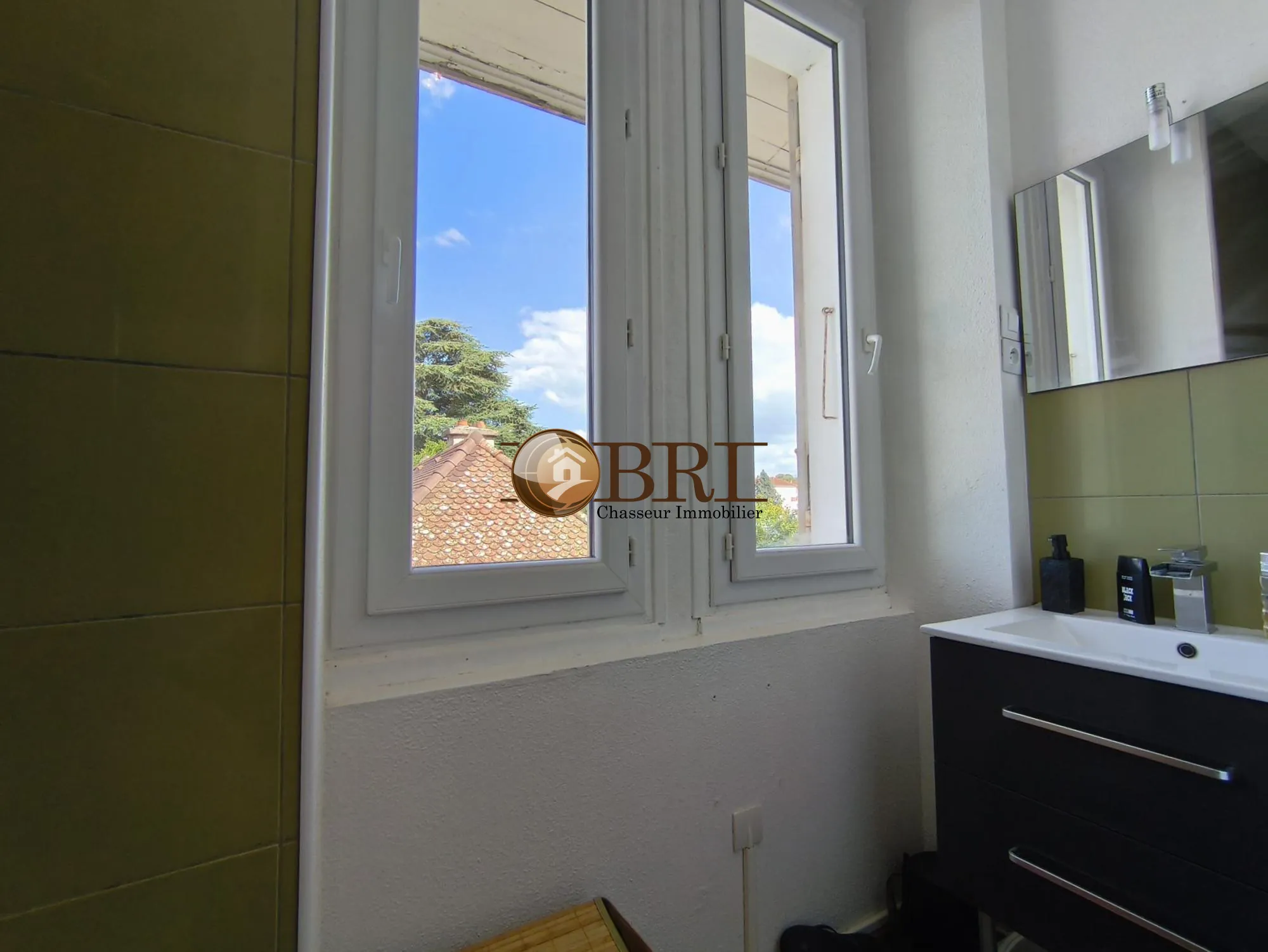 Appartement duplex T3 à Les Abrets en Dauphiné avec parking et cave 