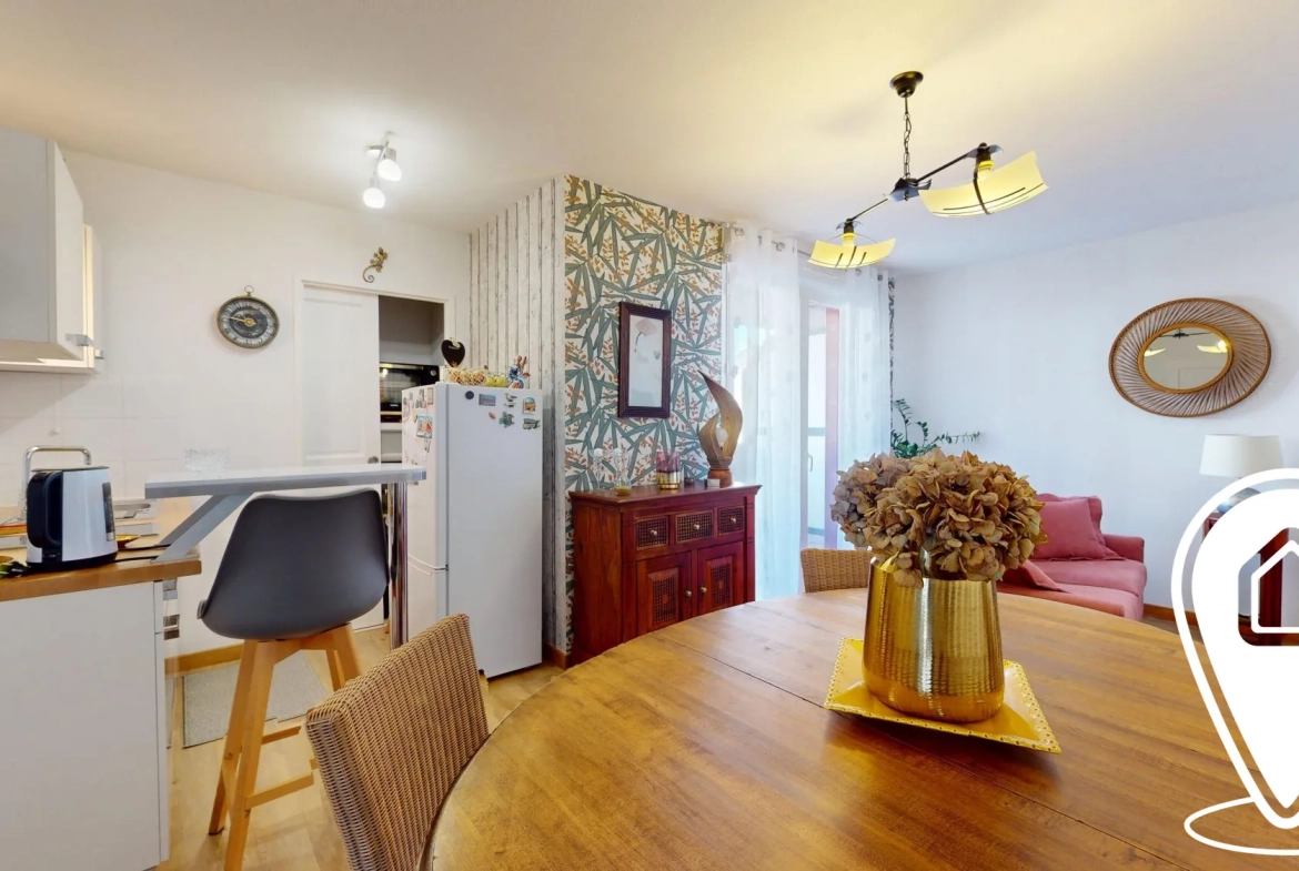 Appartement T2/T3 en rez-de-chaussée à Golbey avec terrasse et stationnement 