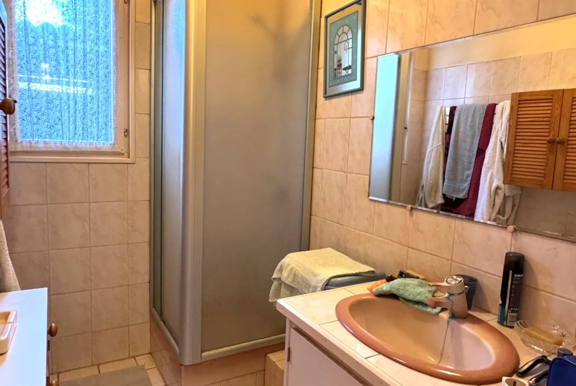 Vente Pavillon de Plain-Pied à Cany-Barville, 3 chambres, garage, environnement calme 