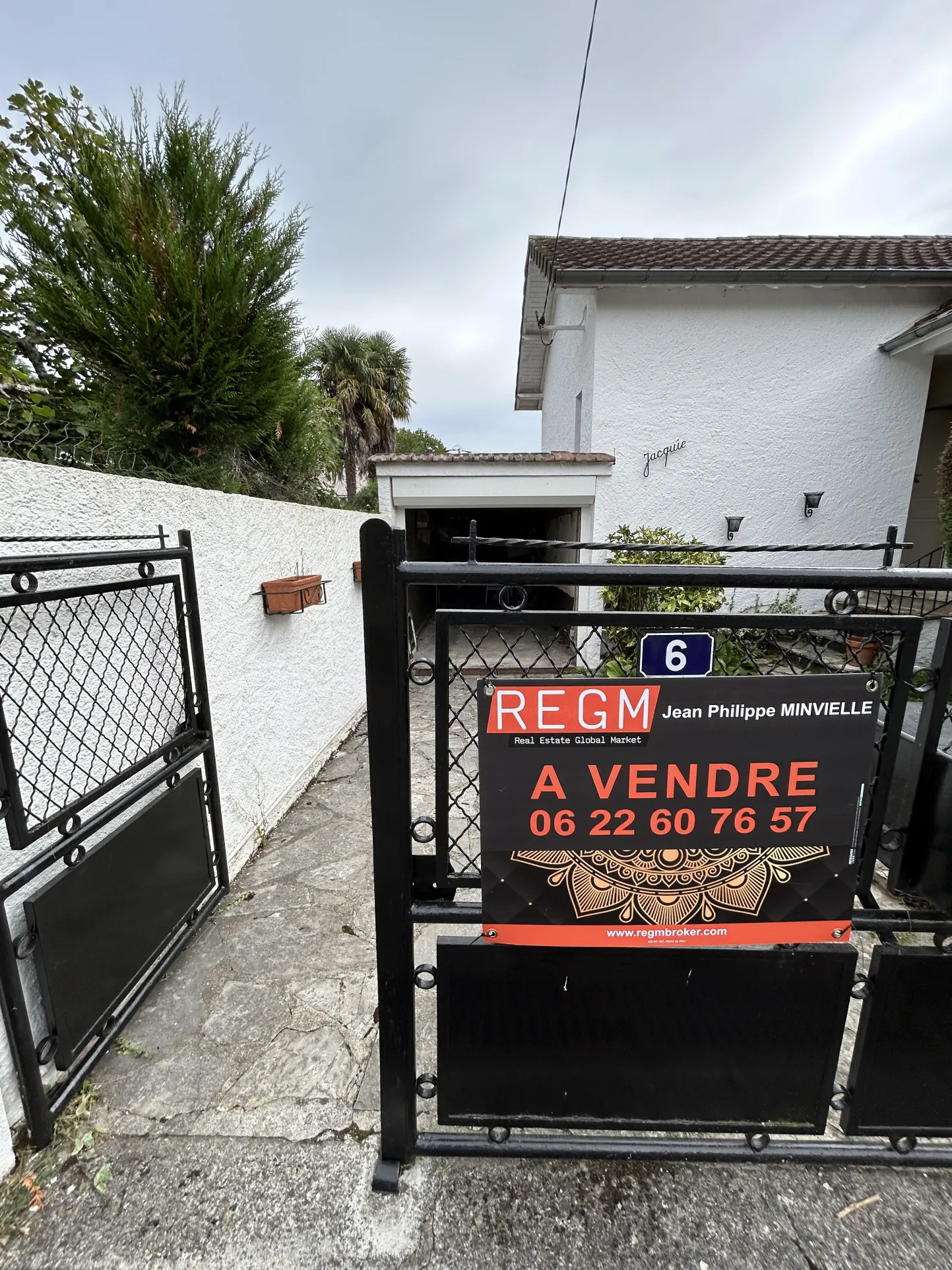 Maison à vendre à Trespoey, Pau - 81 m² avec jardin et garage 