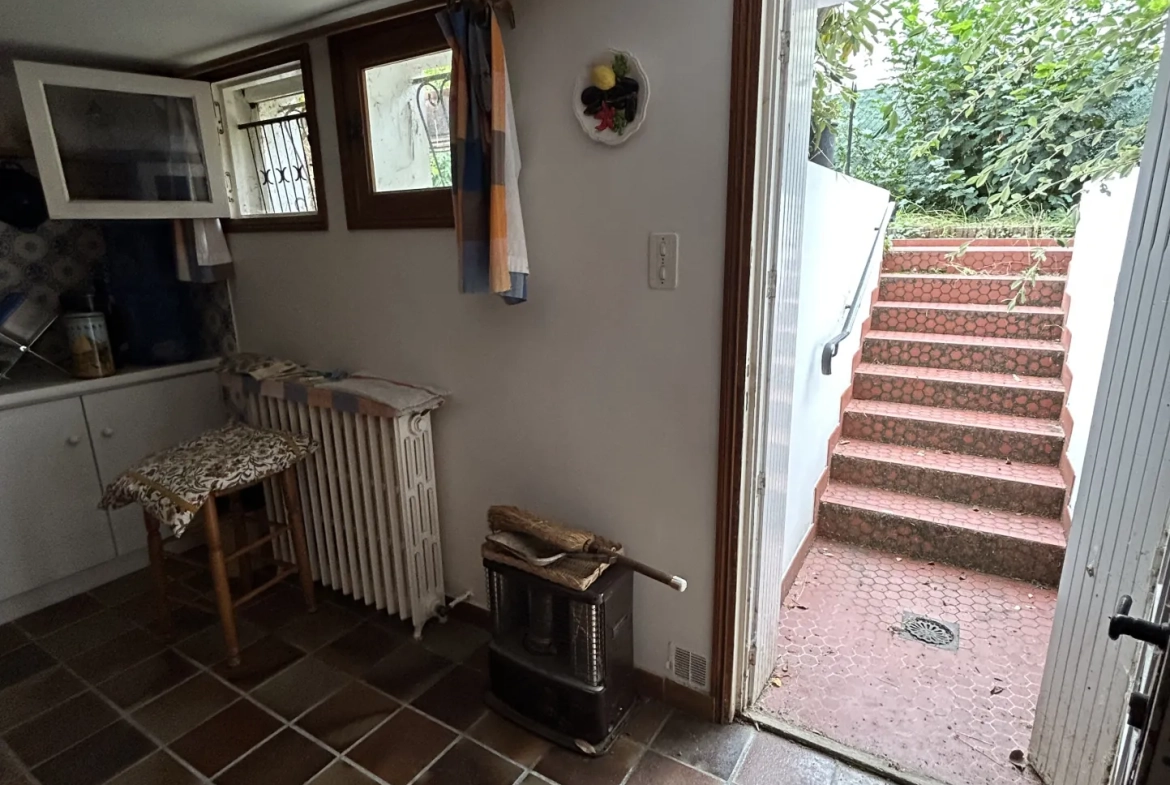 Maison à vendre à Trespoey, Pau - 81 m² avec jardin et garage 