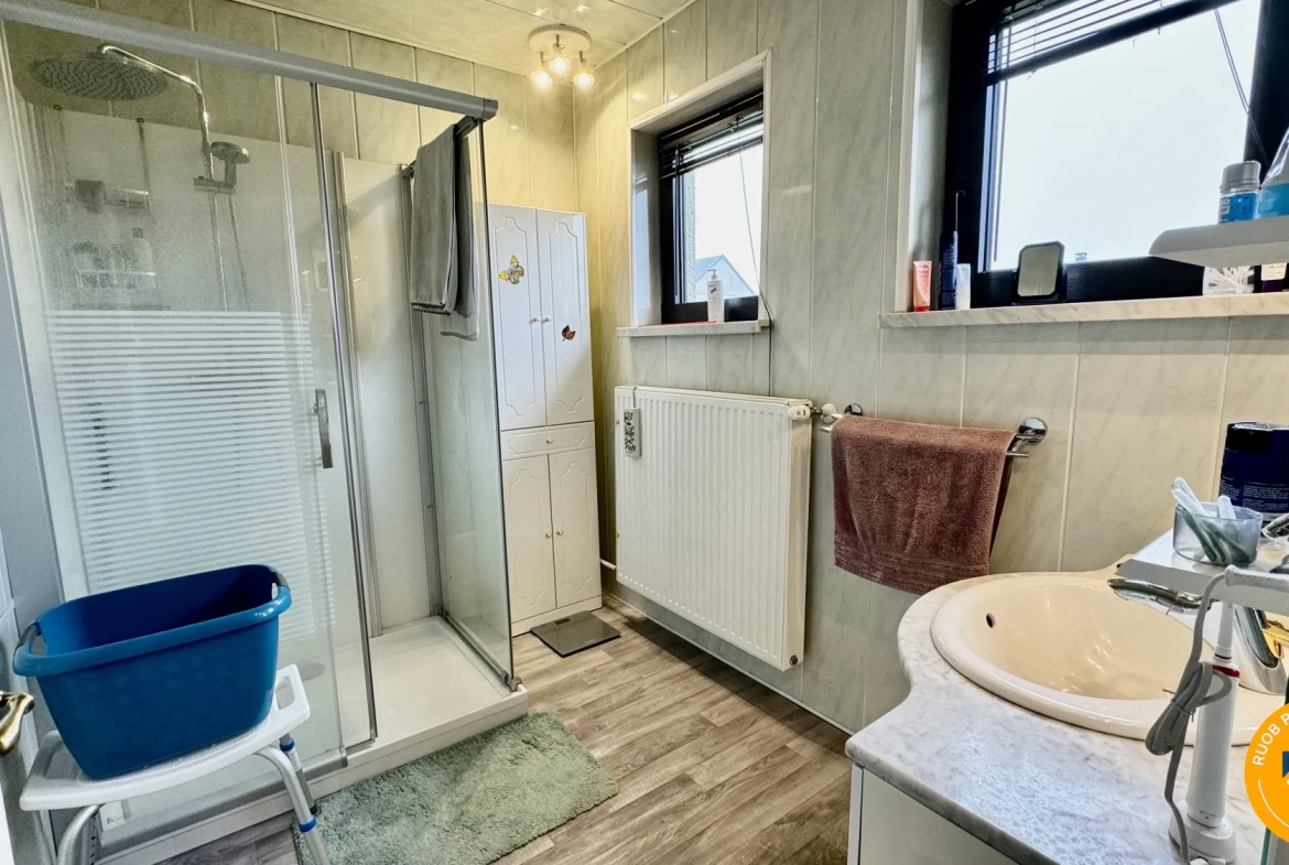 Maison semi-mitoyenne de 94 m² avec jardin et garage à Forbach 