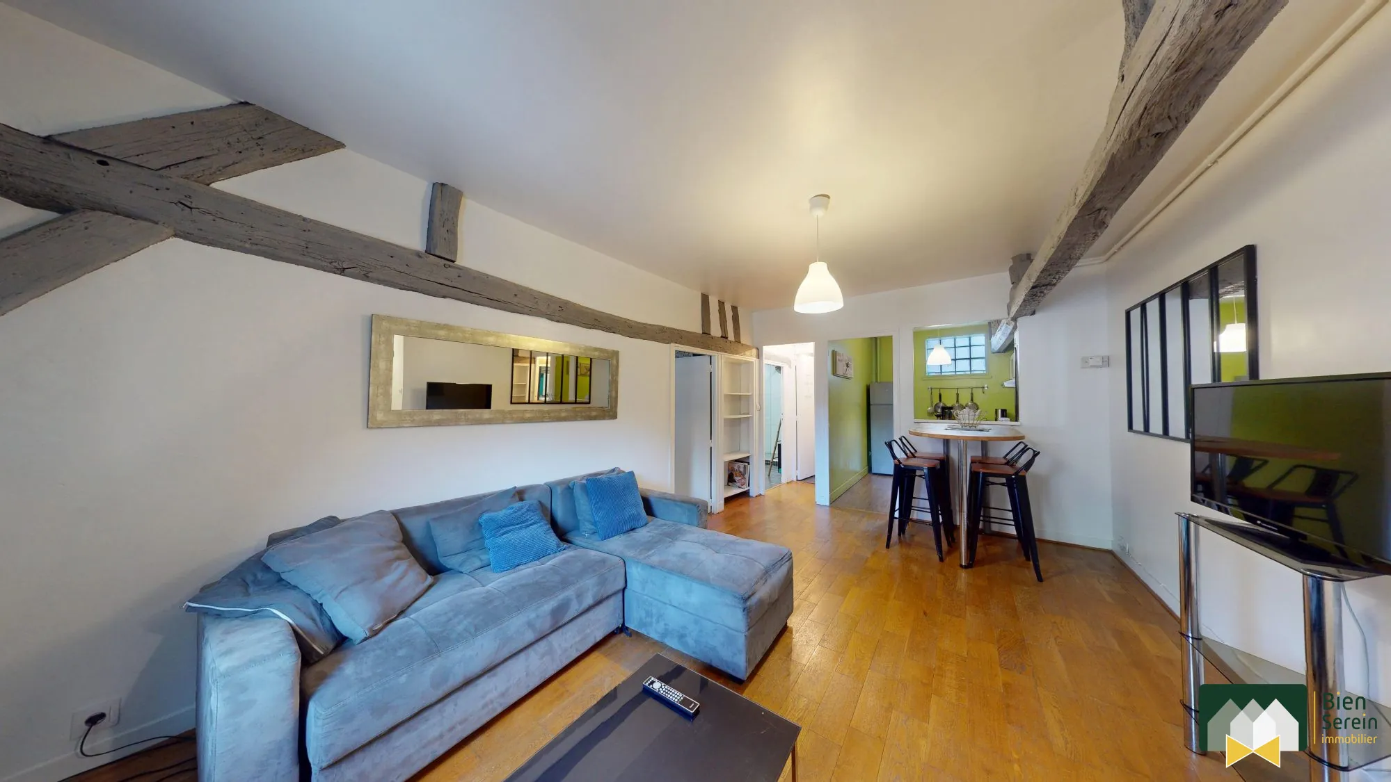 Appartement 2 pièces meublé avec vue sur la cathédrale à Chartres 