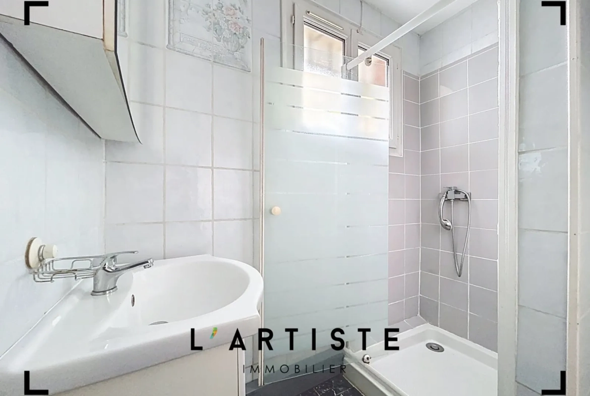 Maison de plain-pied à vendre à Elbeuf avec jardin et sous-sol complet 