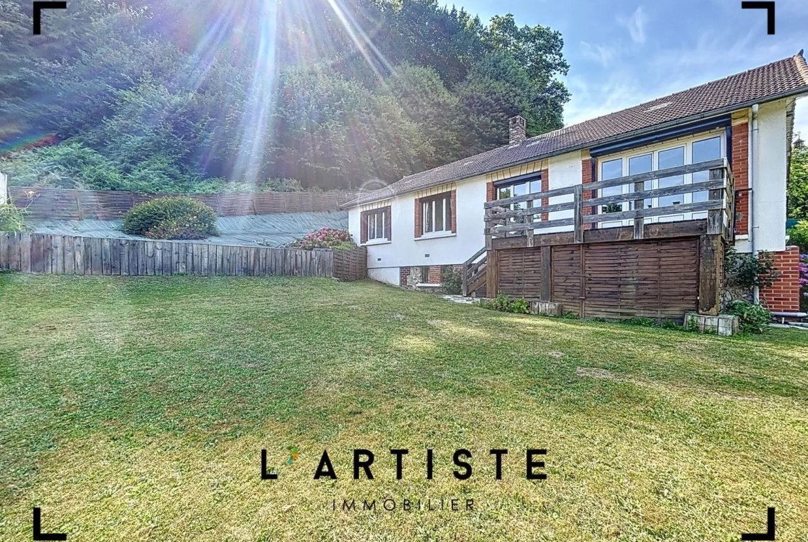 Maison de plain-pied à vendre à Elbeuf avec jardin et sous-sol complet 