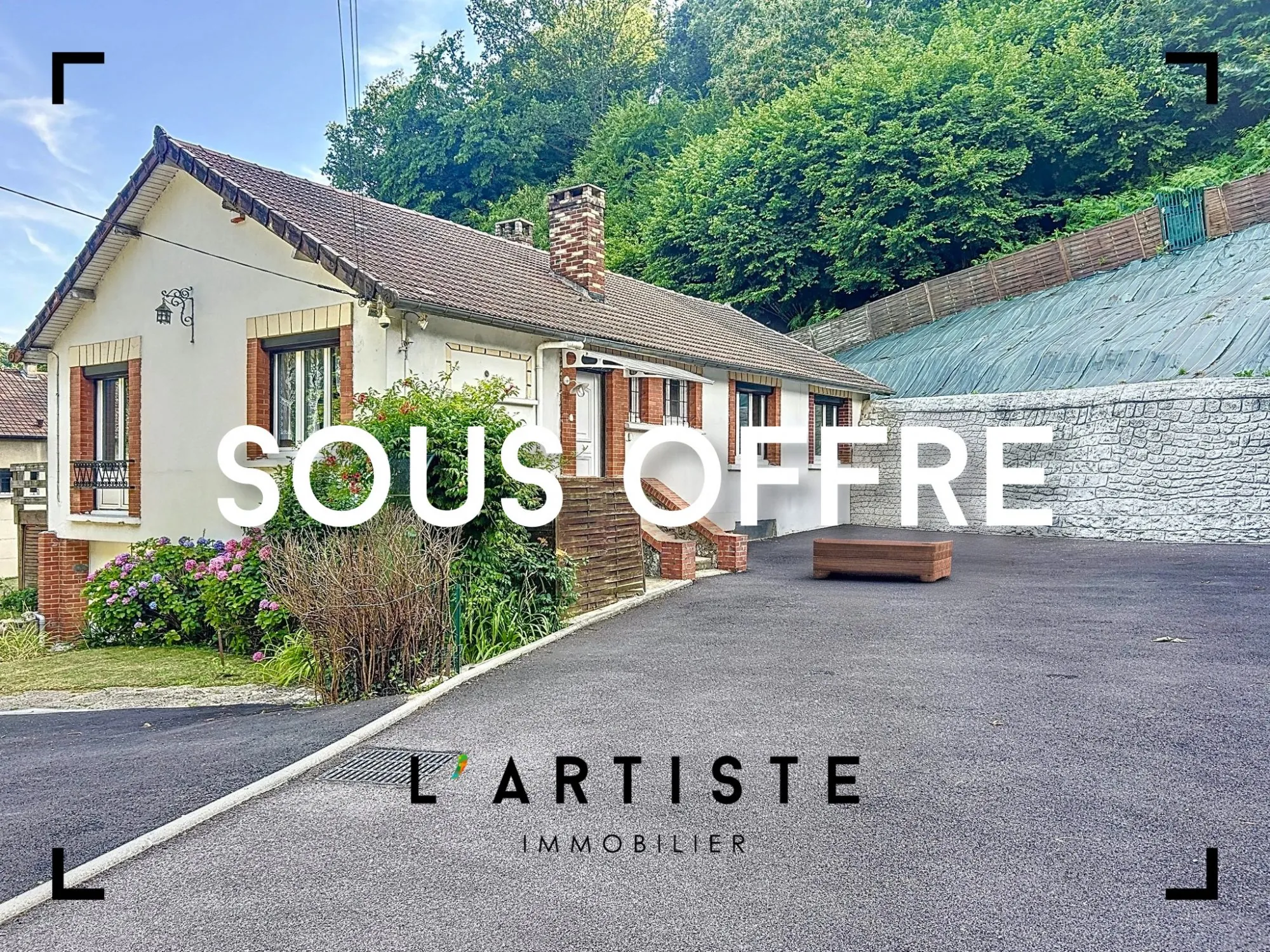 Maison de plain-pied à vendre à Elbeuf avec jardin et sous-sol complet 