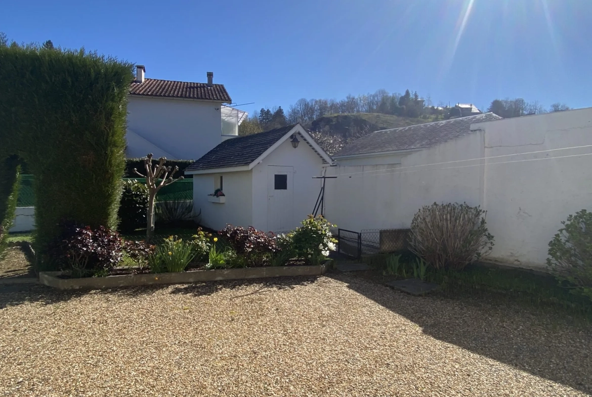 Maison avec Vue sur le Pic du Midi à Gerde – 112 m² 