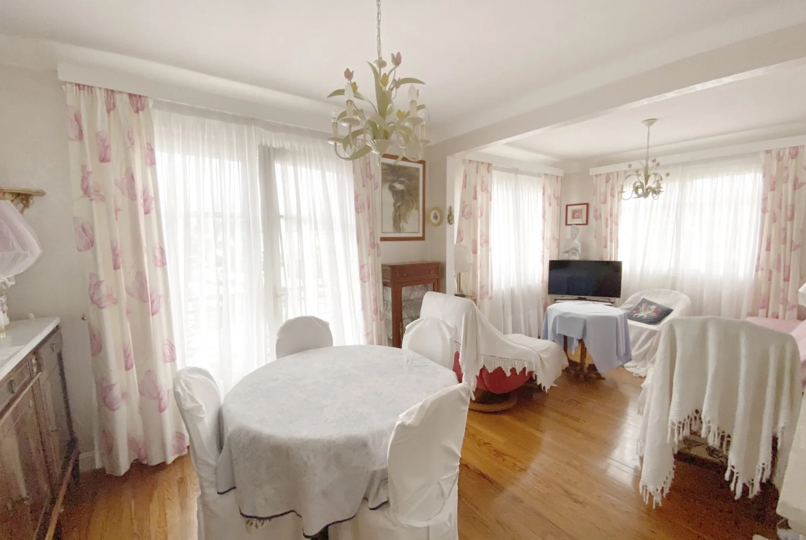 Maison avec Vue sur le Pic du Midi à Gerde – 112 m² 