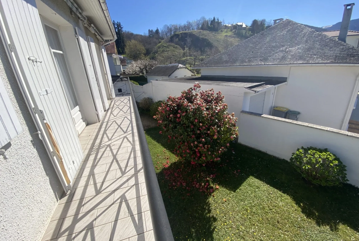 Maison avec Vue sur le Pic du Midi à Gerde – 112 m² 