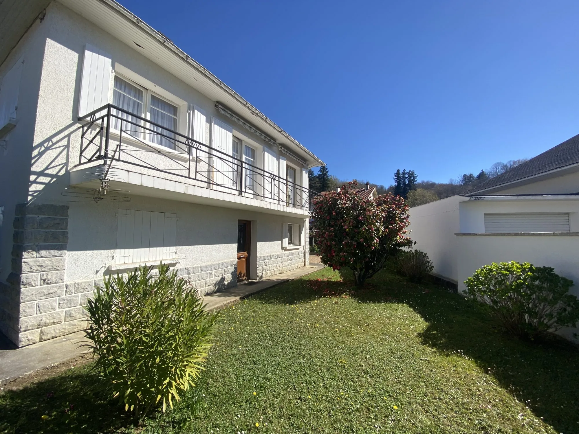 Maison avec Vue sur le Pic du Midi à Gerde – 112 m² 