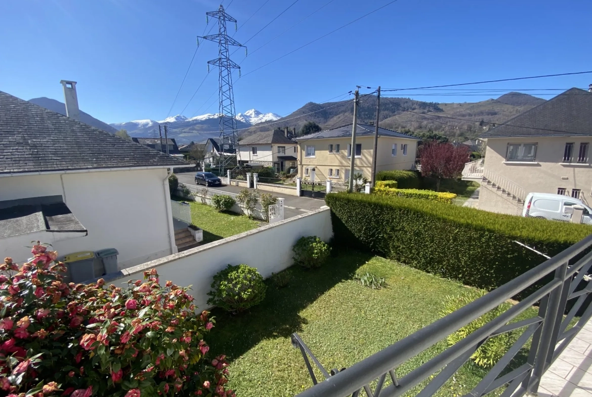 Maison avec Vue sur le Pic du Midi à Gerde – 112 m² 