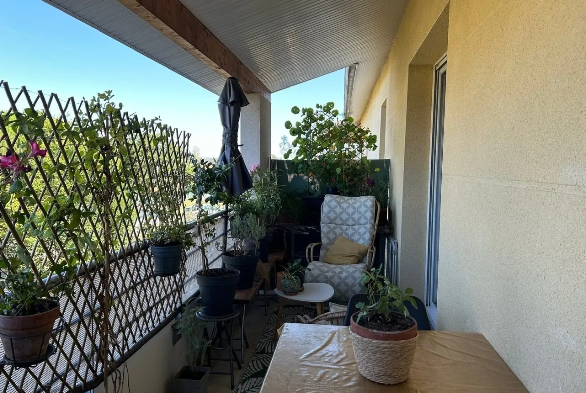 Appartement T2 à vendre à Cazères avec terrasse et parking - Investissement rentable 
