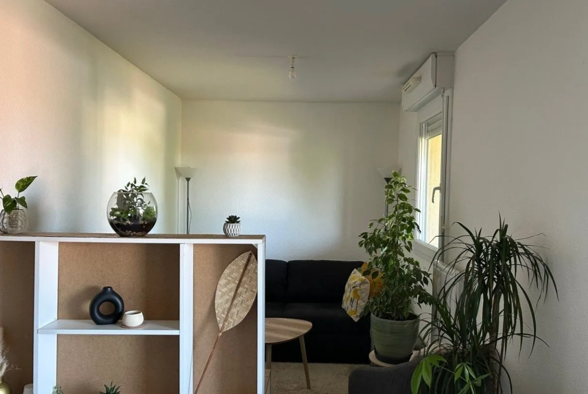 Appartement T2 à vendre à Cazères avec terrasse et parking - Investissement rentable 