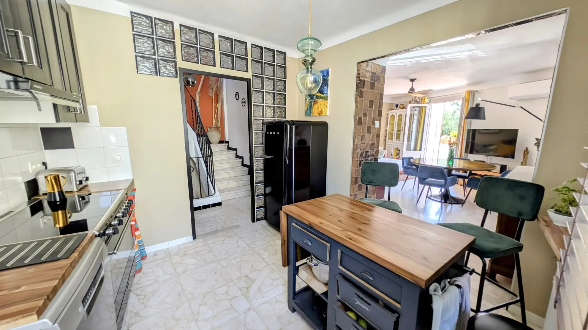 Belle maison de village rénovée avec terrasse à Villelongue dels Monts 