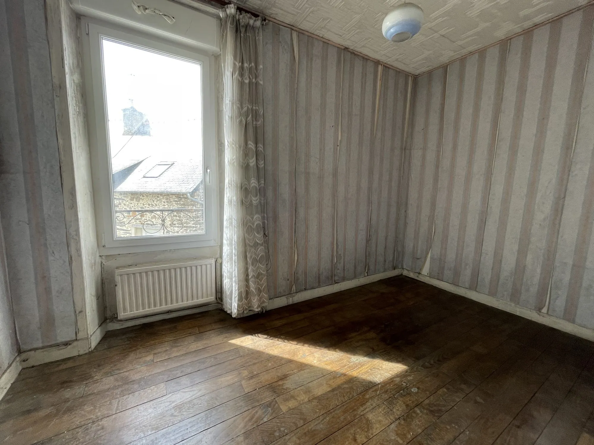Maison à vendre à Guipry-Messac avec grand potentiel de rénovation 