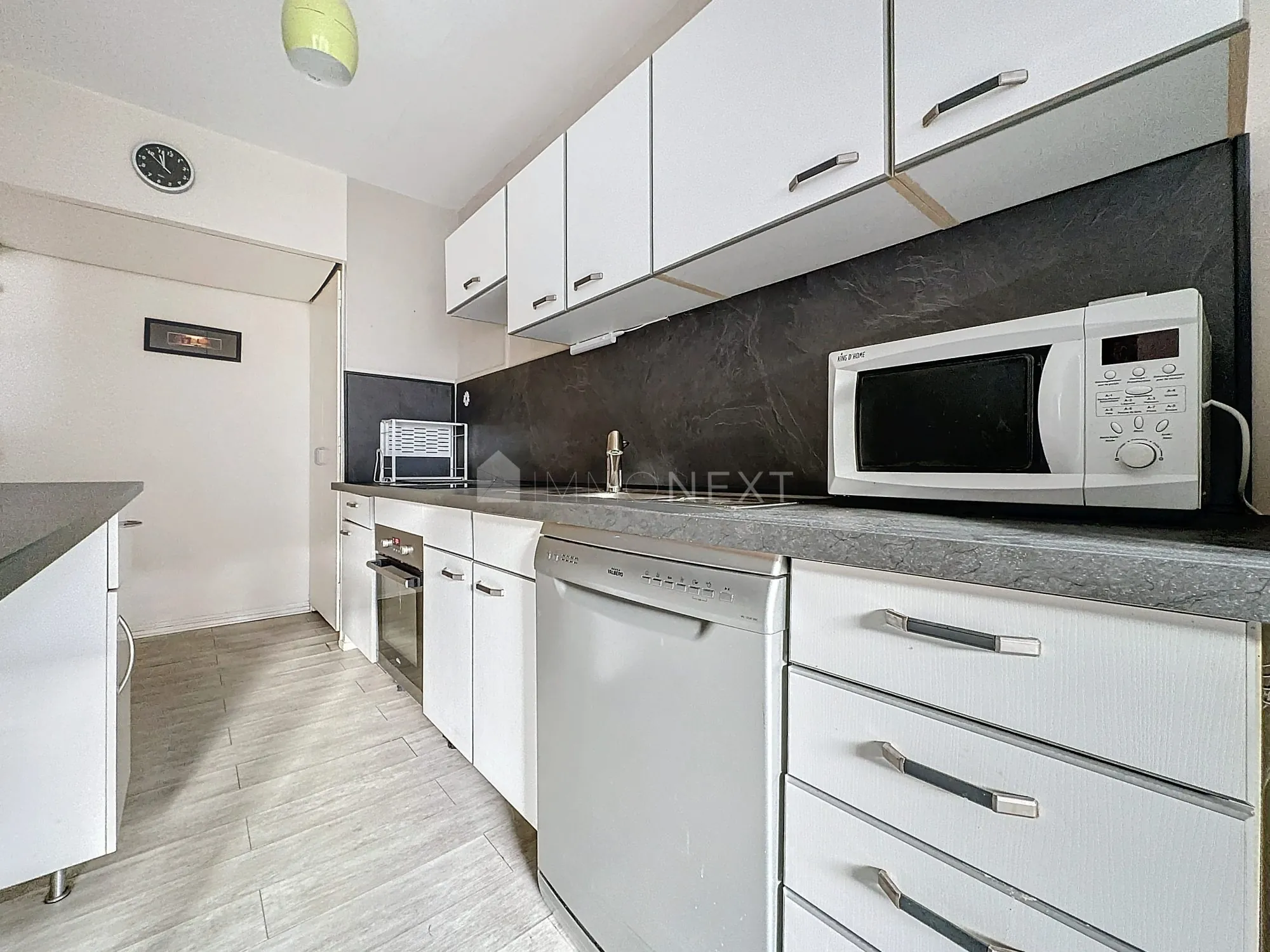 Appartement T3 à Metz - Résidence des années 1960, garage, cave, 190 000 € 
