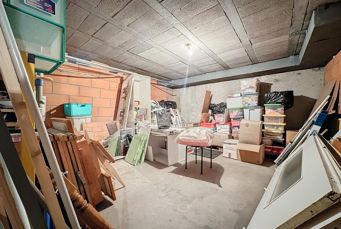 Appartement T3 à Metz - Résidence des années 1960, garage, cave, 190 000 € 