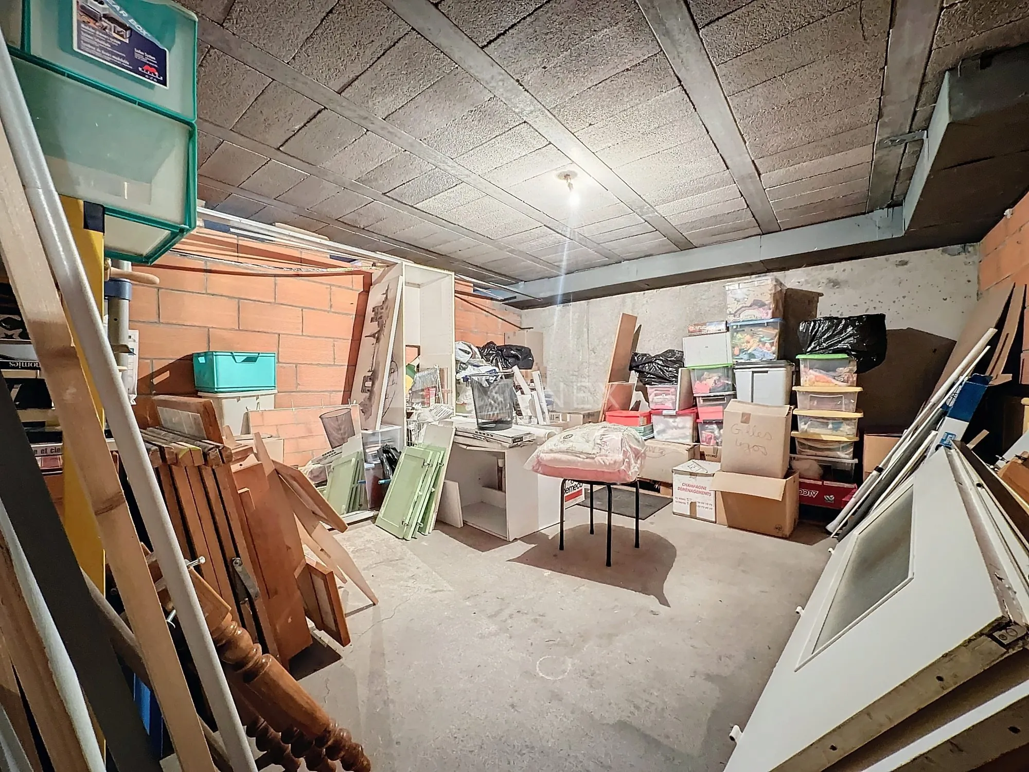 Appartement T3 à Metz - Résidence des années 1960, garage, cave, 190 000 € 