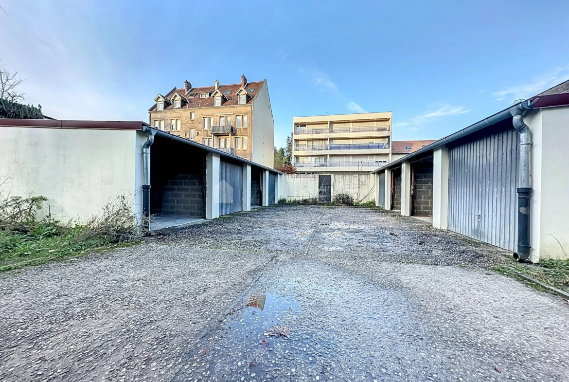 Appartement T3 à Metz - Résidence des années 1960, garage, cave, 190 000 € 