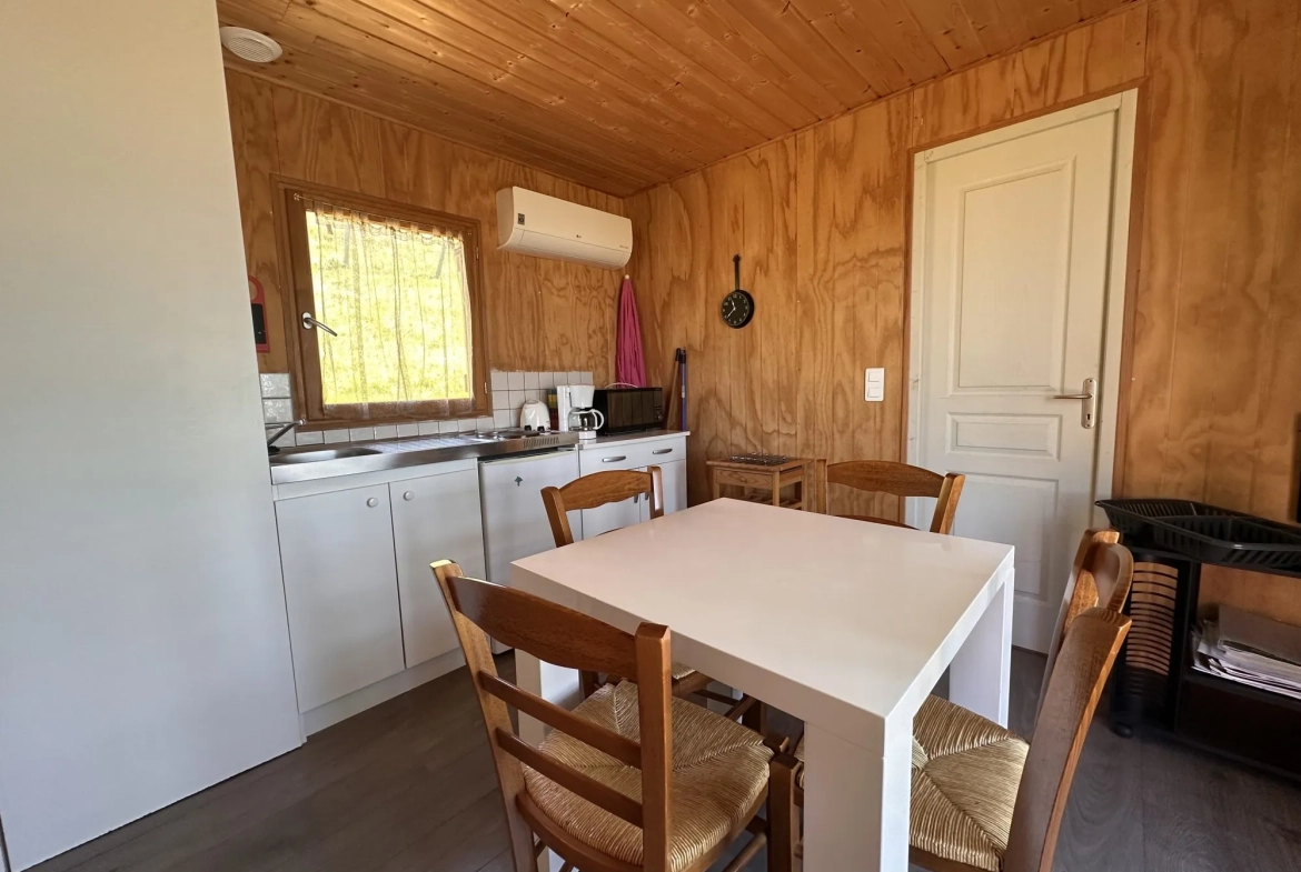 Petit camping à vendre avec réservations en cours dans un cadre naturel paisible 