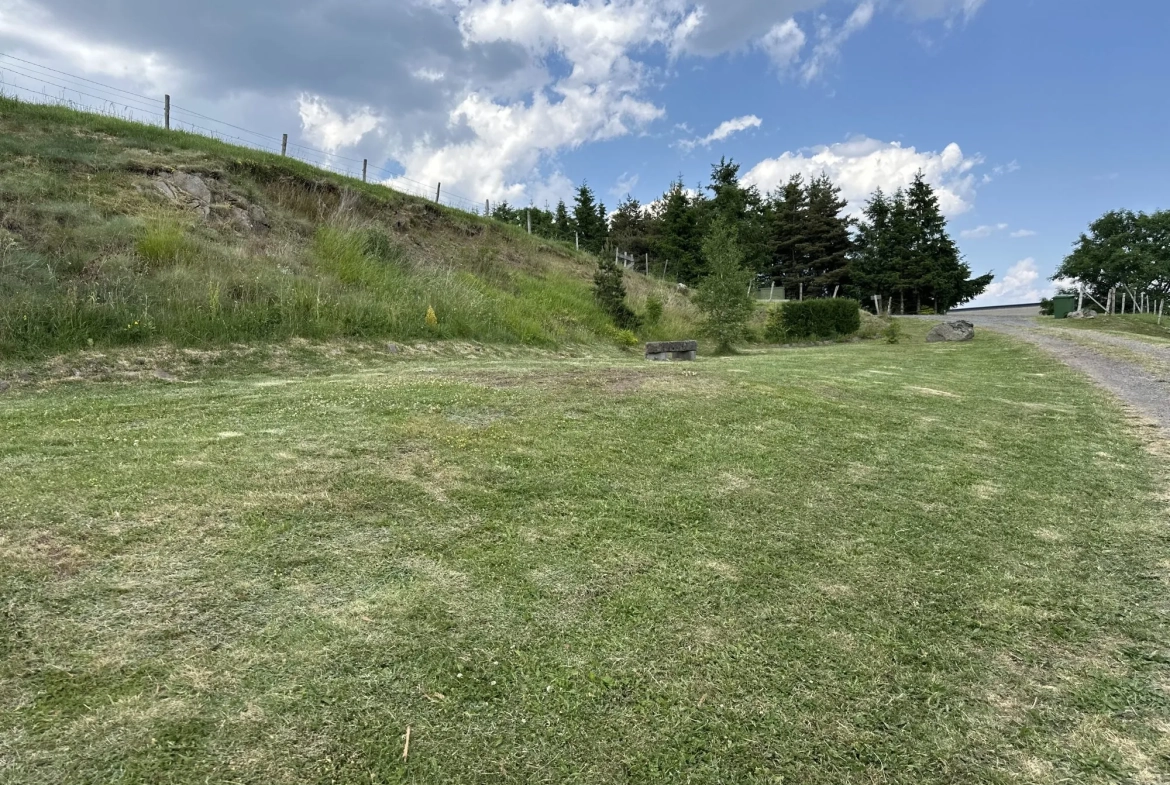 Petit camping à vendre avec réservations en cours dans un cadre naturel paisible 
