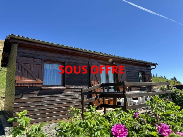 Petit camping à vendre avec réservations en cours dans un cadre naturel paisible