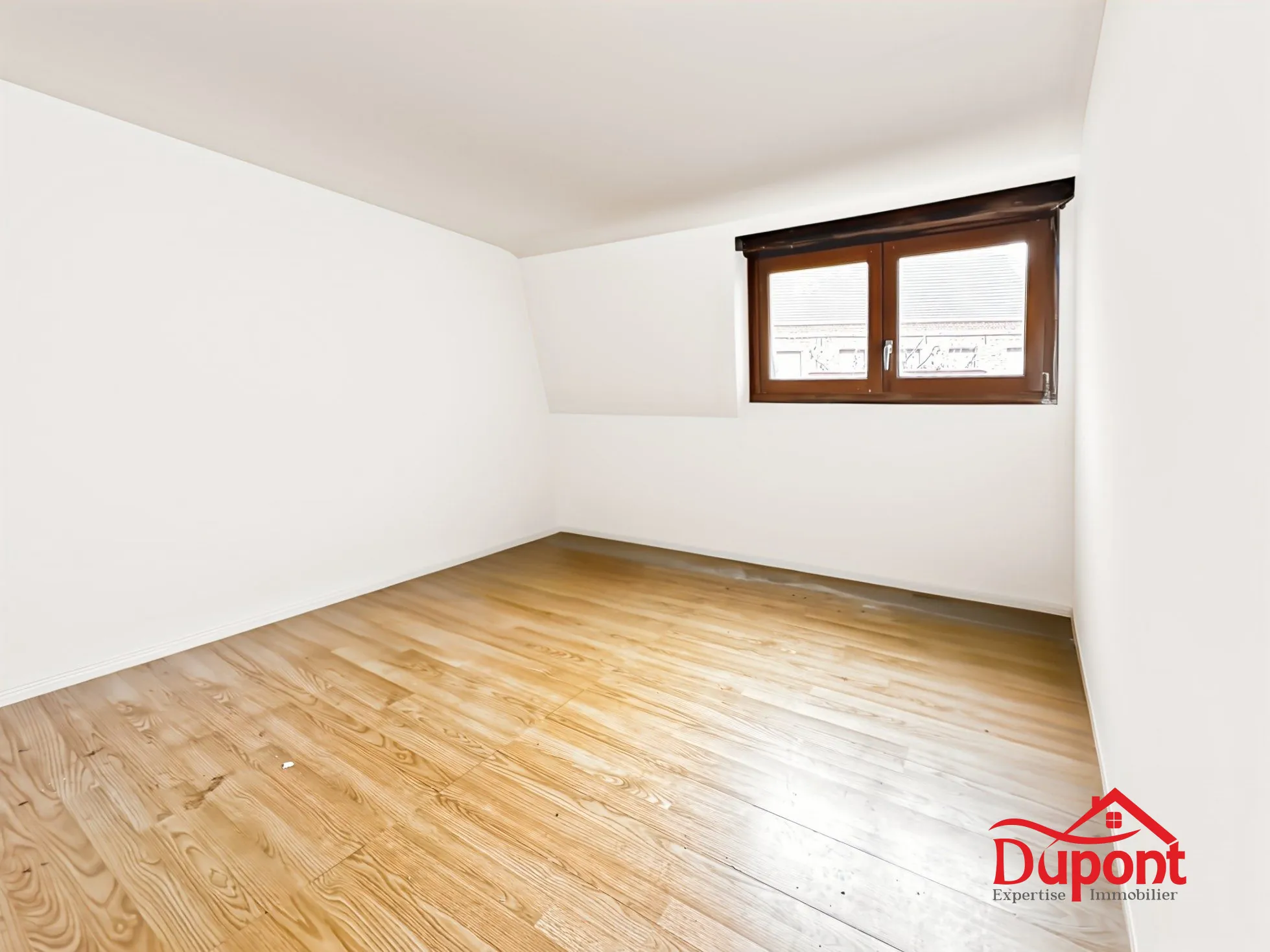 Maison individuelle à Vred de 131,66 m² avec jardin et dépendances 