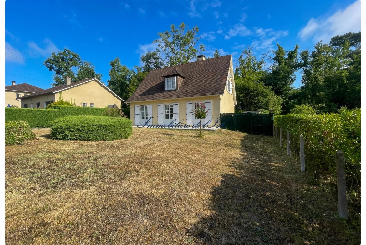 Maison familiale authentique à Coulounieix-Chamiers, à 5 min de Périgueux, avec terrain piscinable et garage 