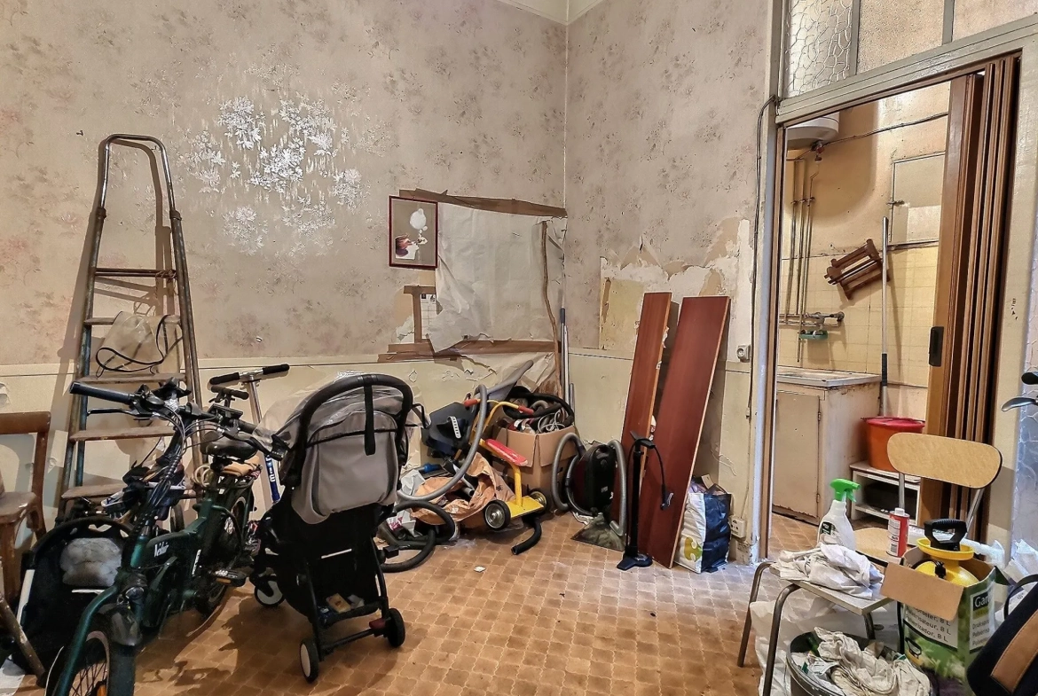 Studio à Paris IX proche Square Montholon - 14,20 m² à rénover 