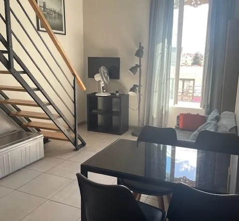 Charmant duplex lumineux à Lyon Villette, proche commodités, avec cuisine équipée