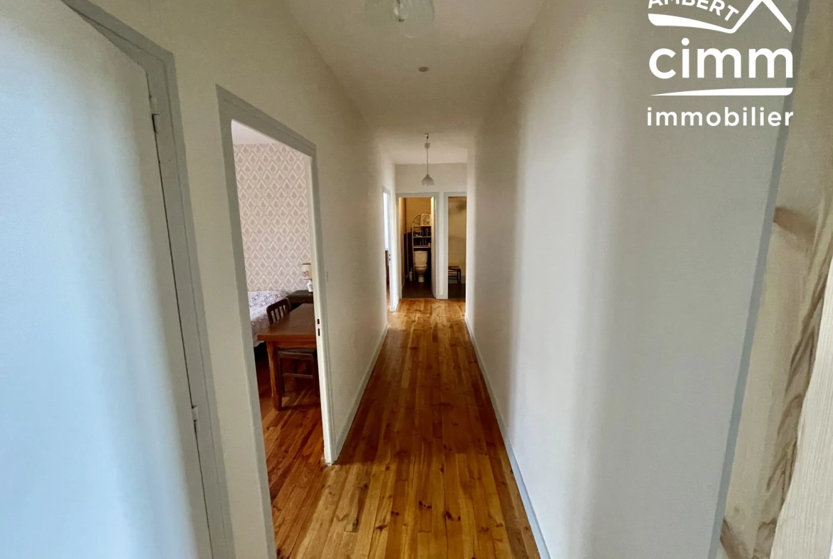 Spacieuse maison en pierres avec jardin au cœur de La Chaise-Dieu 