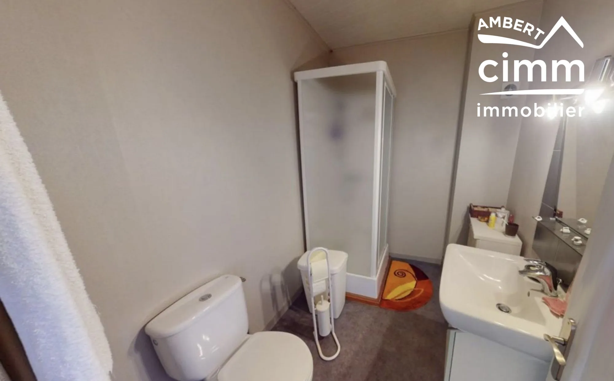 Spacieuse maison en pierres avec jardin au cœur de La Chaise-Dieu 