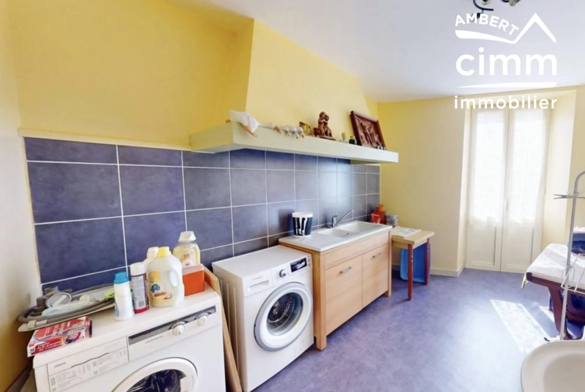 Spacieuse maison en pierres avec jardin au cœur de La Chaise-Dieu 