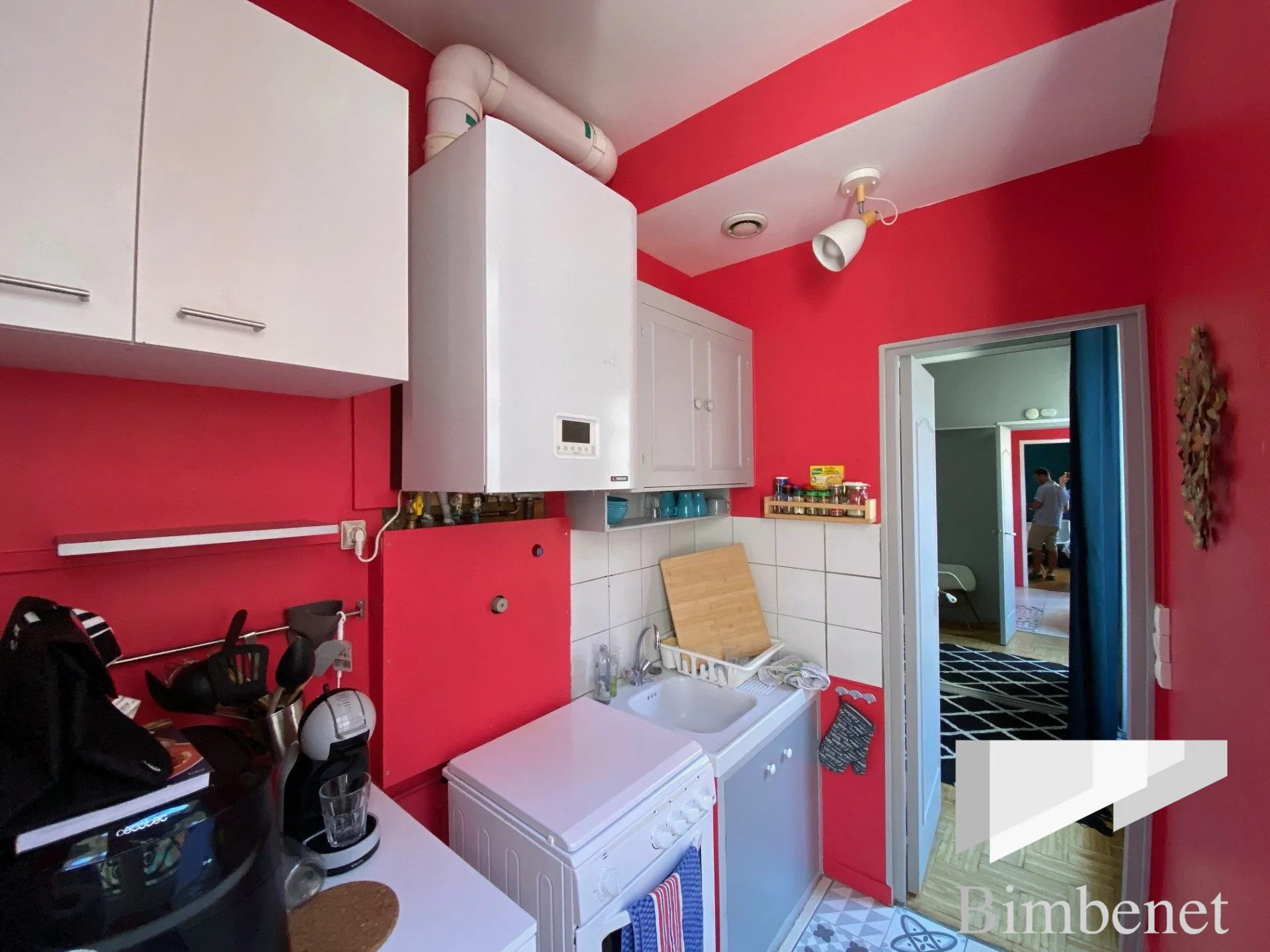 Charmant appartement T1/2 à Orléans, proche transports et commodités, avec cuisine équipée et lumineux séjour 