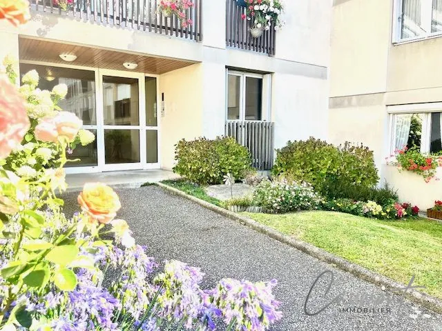 Appartement 2 bis à Bolbec, 60 m² avec parking et environnement calme 