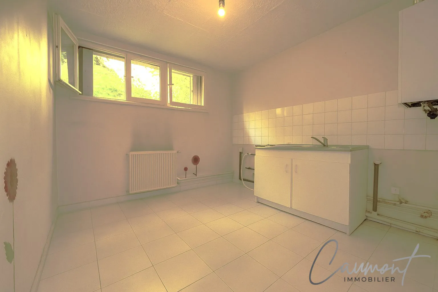 Appartement 2 bis à Bolbec, 60 m² avec parking et environnement calme 