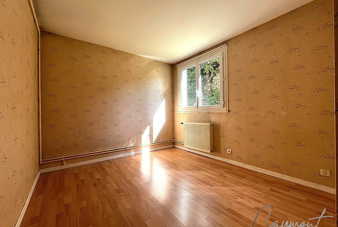 Appartement 2 bis à Bolbec, 60 m² avec parking et environnement calme 