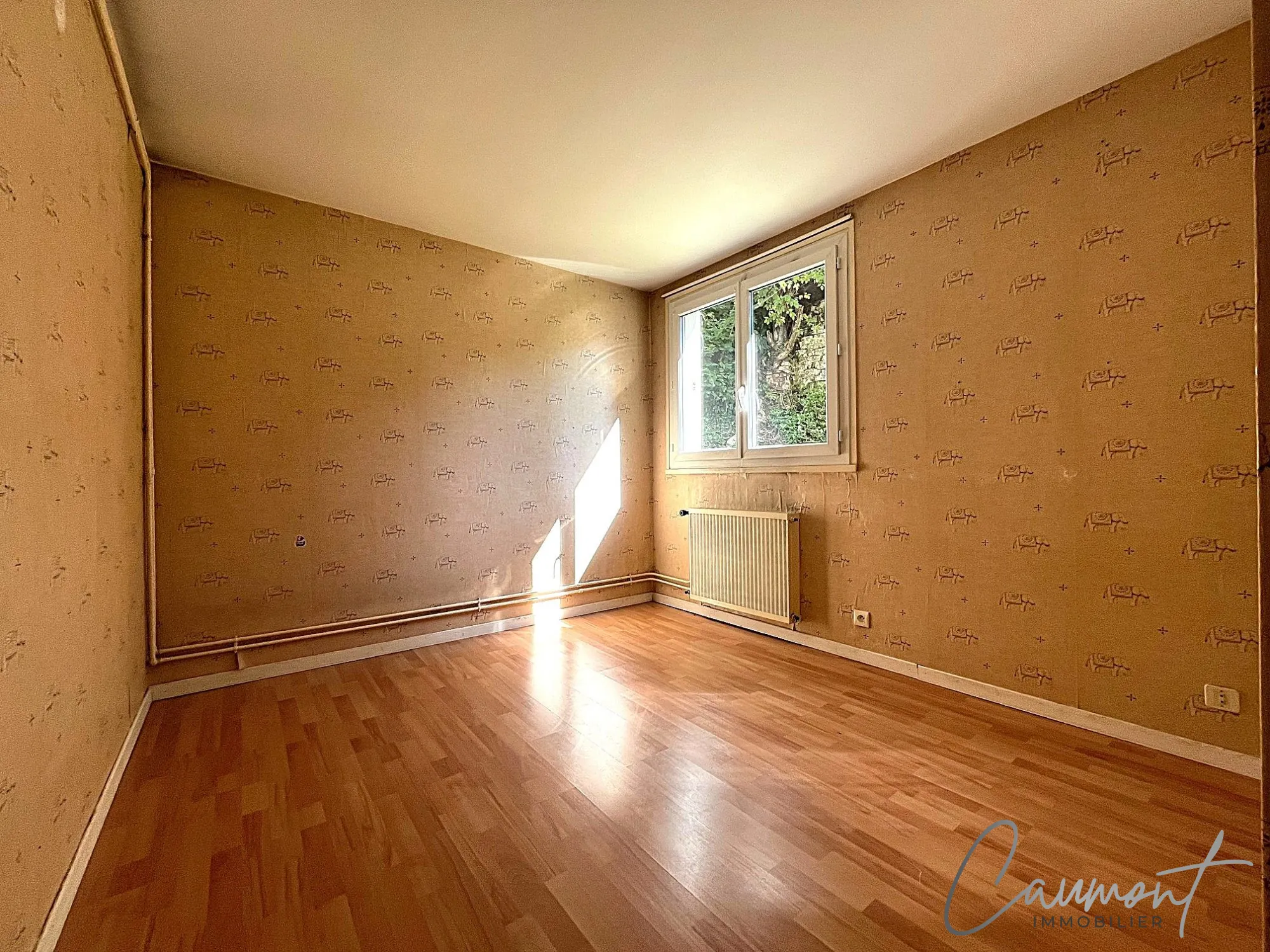 Appartement 2 bis à Bolbec, 60 m² avec parking et environnement calme 