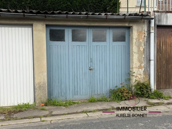 Garage à vendre proche du centre-ville de Lisieux - 18 m²