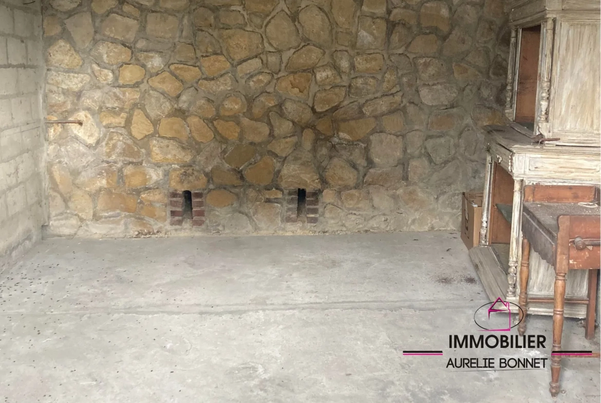 Garage à vendre proche du centre-ville de Lisieux - 18 m² 