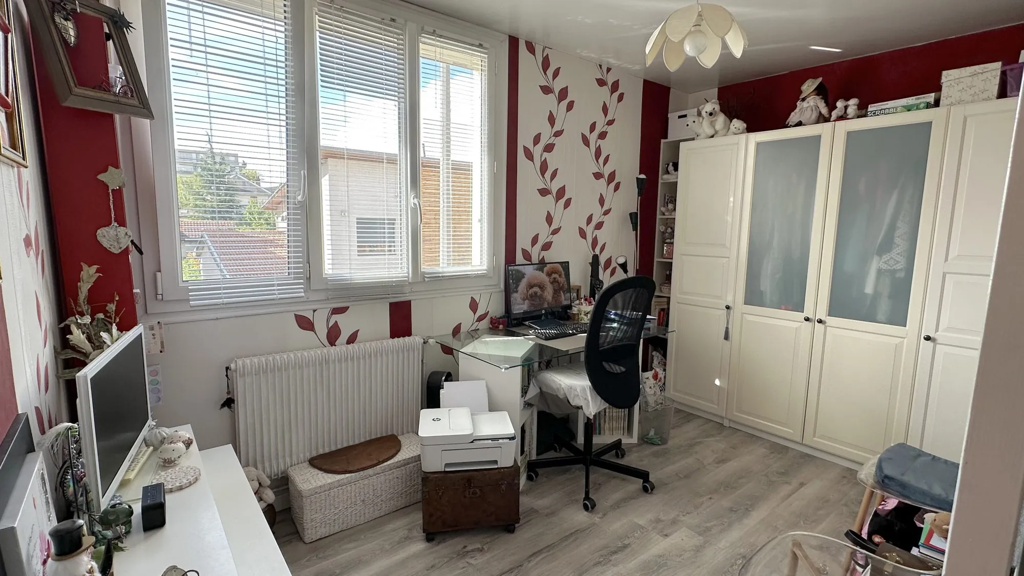 Appartement lumineux de 3 pièces à Grenoble rue Ponsard avec balcon et cave 