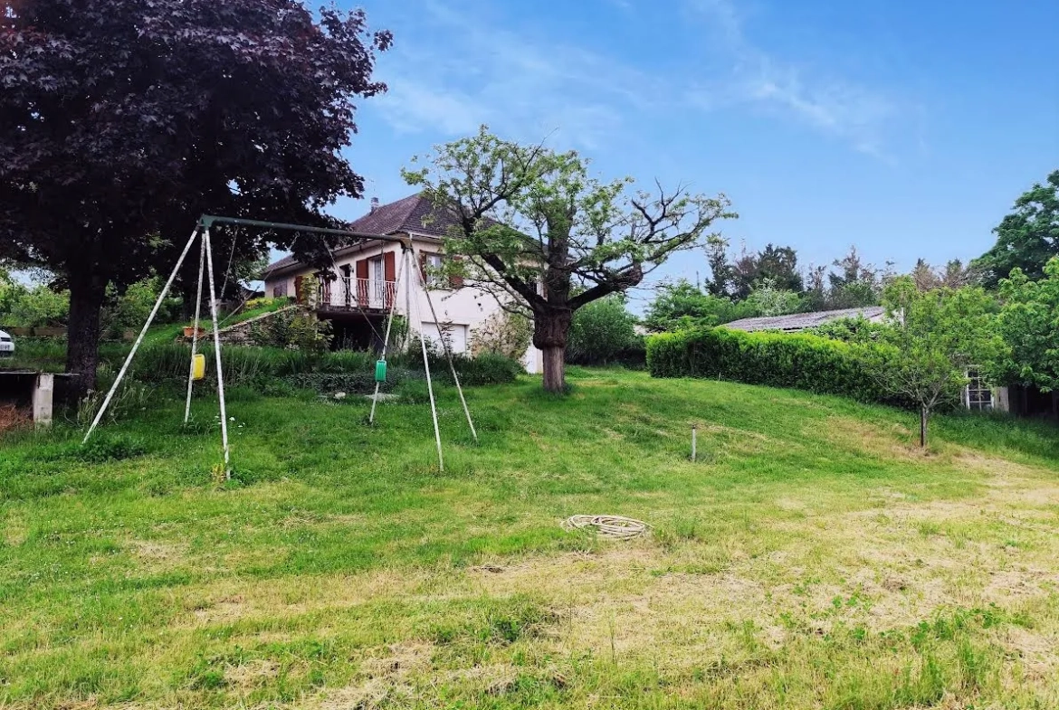 Maison de 90 m² à Villefranche de Rouergue avec jardin et sous-sol 